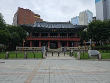 普信閣