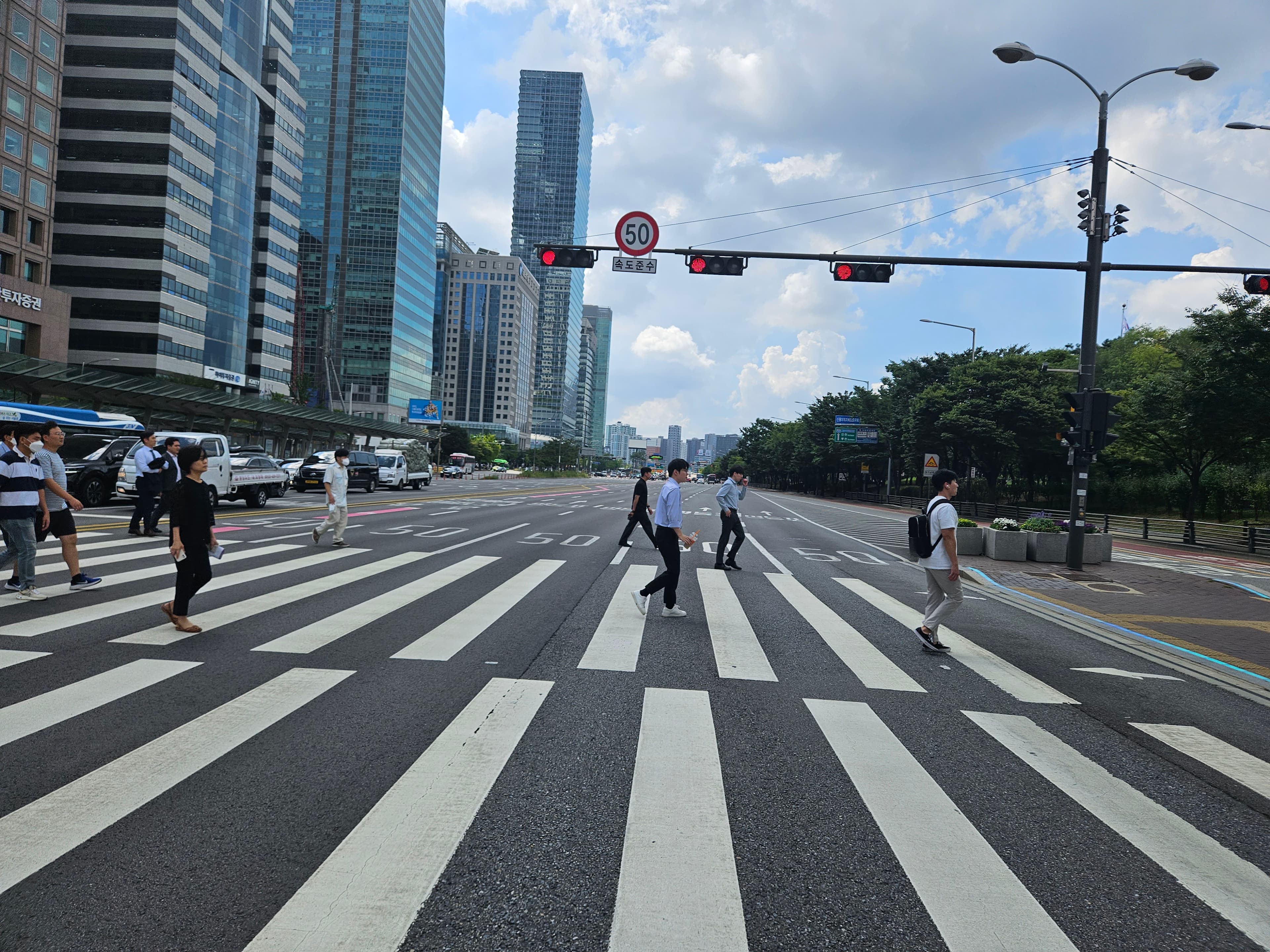 広い道路