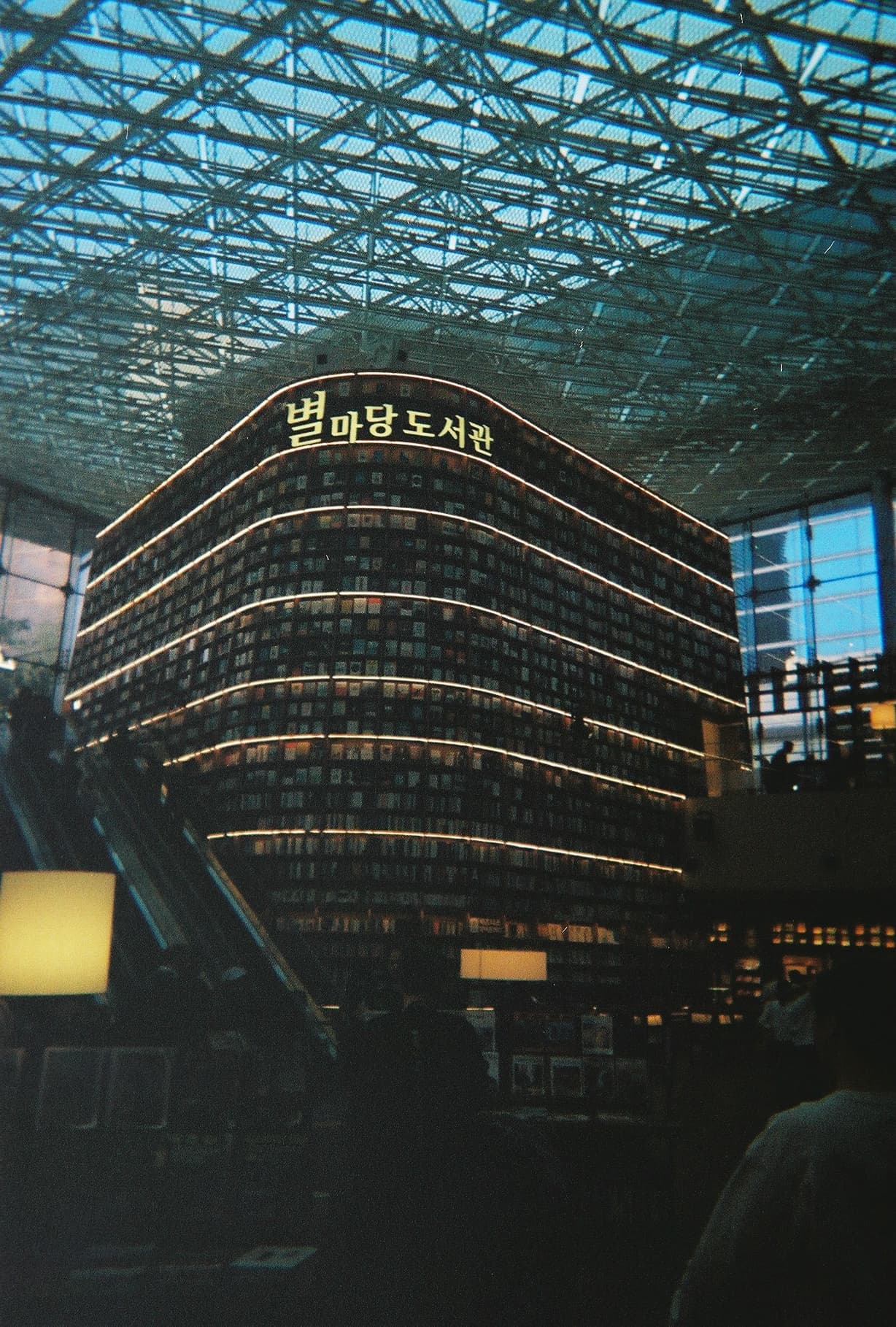 0_film_03.jpg