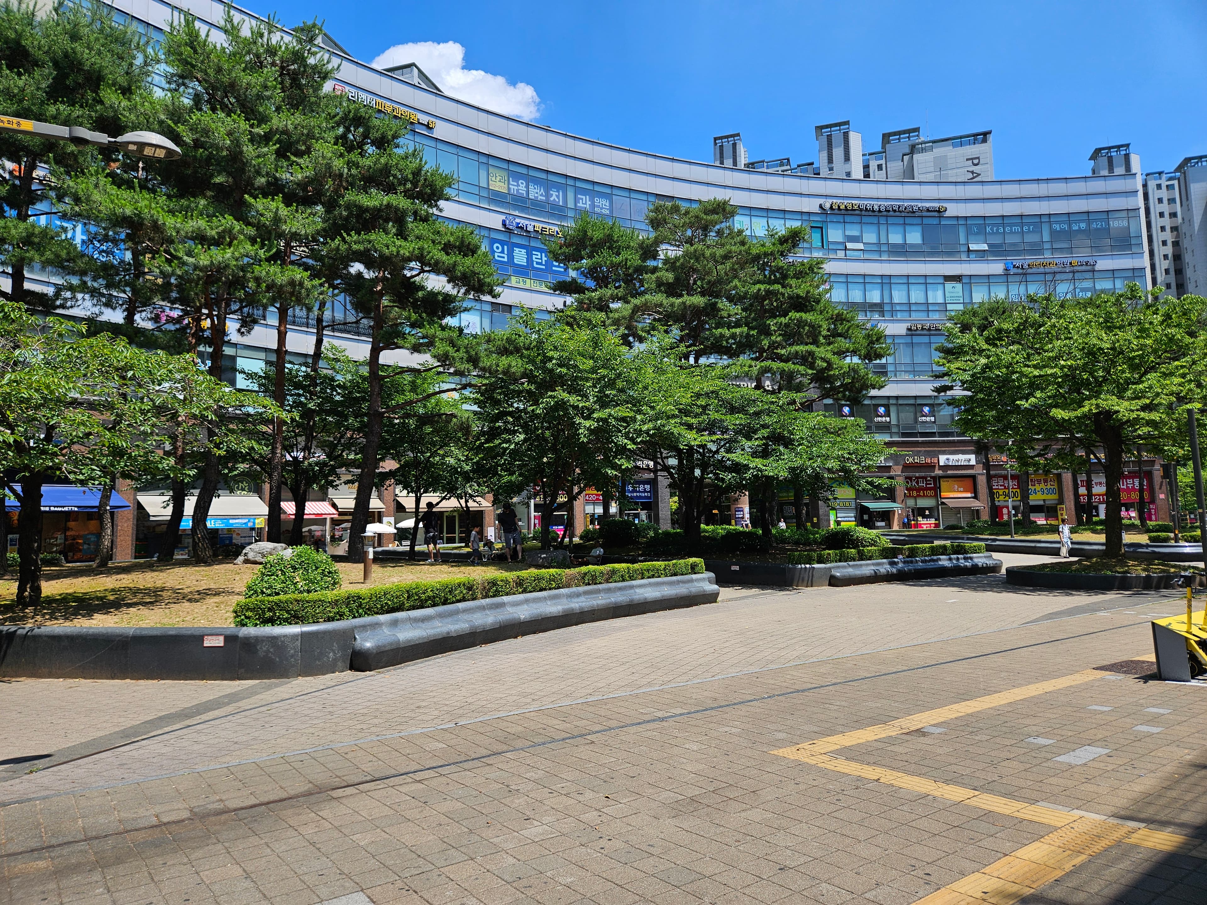 駅前の広場