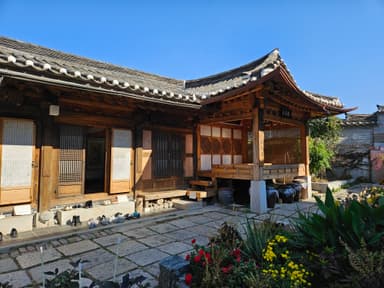 韓国らしい建物