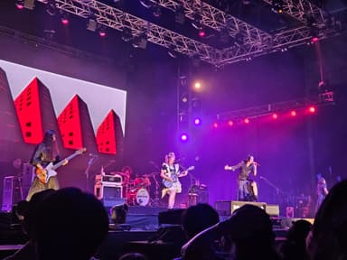 BAND-MAID